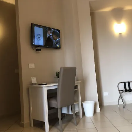 Valentino Oda ve Kahvaltı 3*