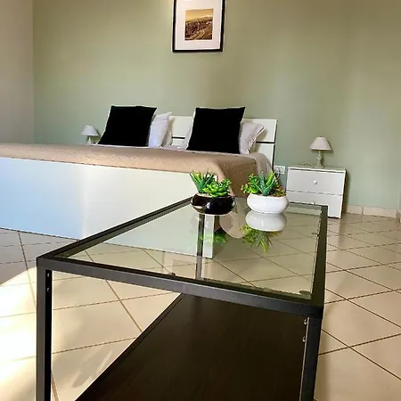 Valentino Giardini-Naxos