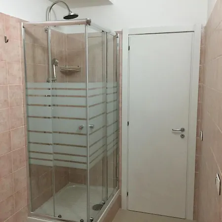 Couette-café Valentino 3*