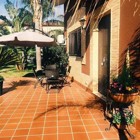 住宿加早餐酒店 Valentino 贾迪尼-纳克索斯